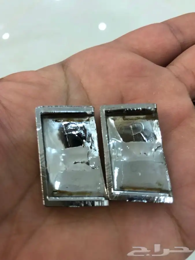 غطاء نيكل لمبة كتف يمين جراند ماركيز 1980-1991 3