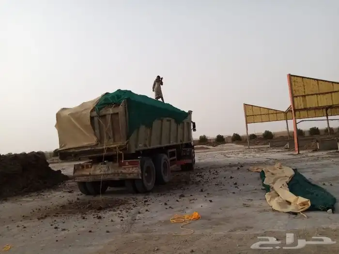 يوجد لدينا توريد رمل سماد بانواعه حجر بنوعها 0