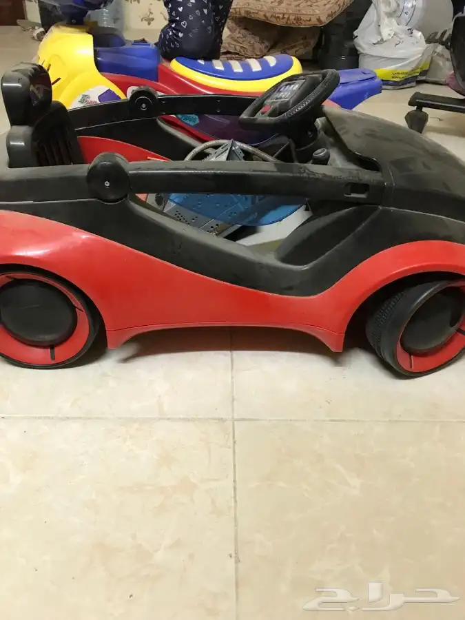 سيارة اطفال للبيع 0