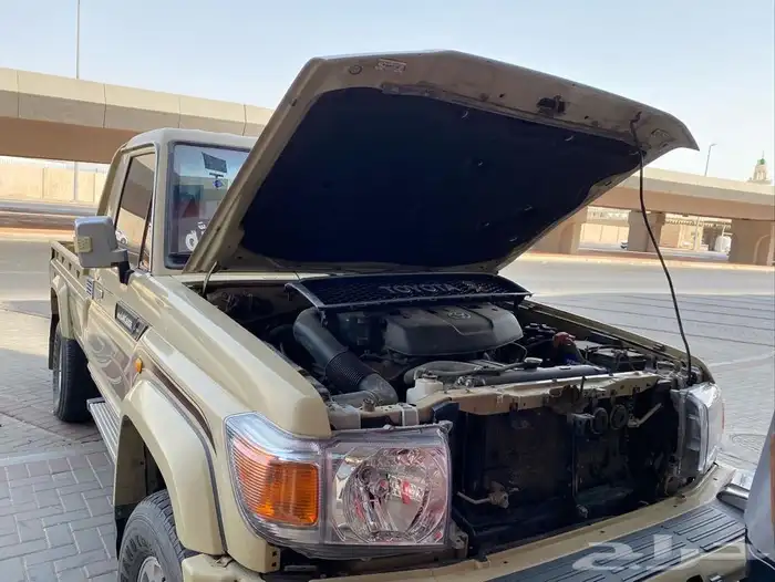 بطانه كبوت عازل كبوت جميع سيارات تويوتا مازدا 3