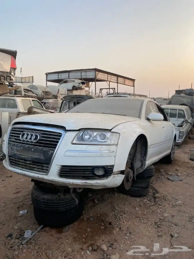 قطع غيار تشليح اودي A8 اي 8 موديل 2004 - 2010 7