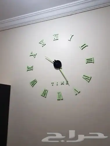 ساعات حائط بأسعار مخفضة جدا عصرية وفاخرة 1