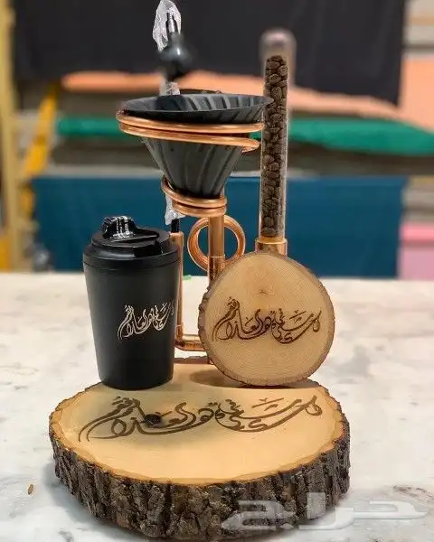 خطاط حسام -كتابة ع أي شي تبيه -دورات تعليم خط 3