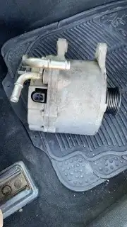 دينمو و سلف و كمبرسور أودي 1