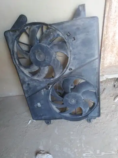 توجد دبه وسطيه كليزلر2008للبيع 28