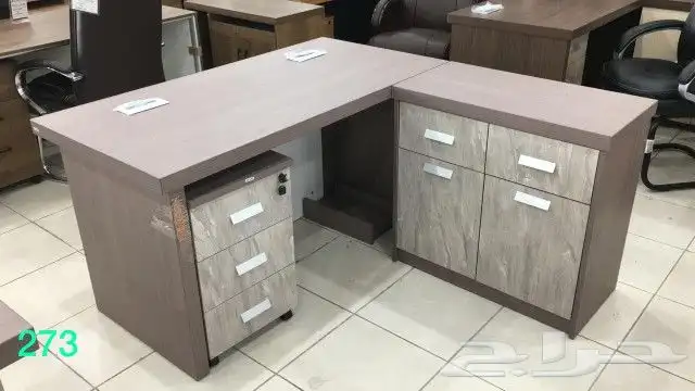 مكاتب  اثاث مكتبي  مكتب  أثاث  مكاتب بملحقات. 11