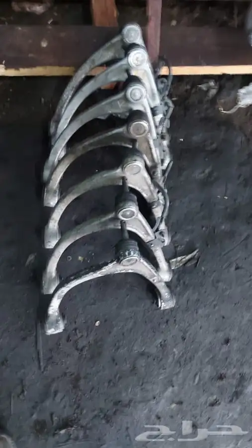 قطع لكزس مكاين مساعدات جربكسات Lexus is ls460 ls430 ls400 4