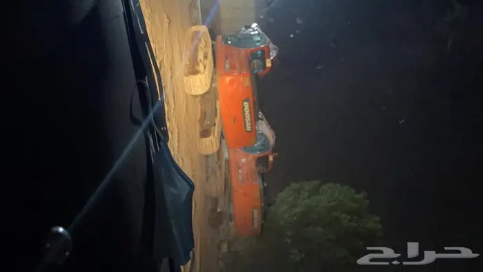 بكلينات جي سي بي تريلات شيولات للايجار بكلين باكلودر حفار 9