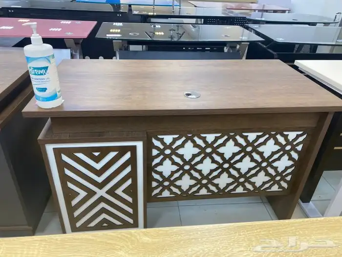 اطقم مكاتب كبيرة فخمة إدارية مع الكراسي 57