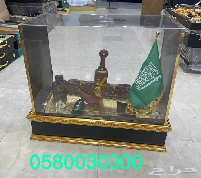 هدية درع سيوف بشت عود وعطر زوج سيف دمشقي بشوت 23