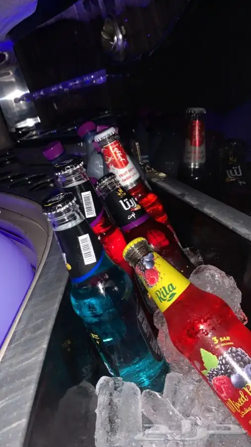 ليمو vip ليموزين توصيل مطار مناسبة احتفال زواج عيد ميلاد 40