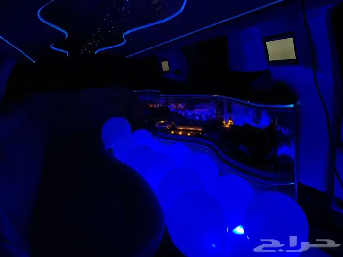 ليمو vip ليموزين توصيل مطار مناسبة احتفال زواج عيد ميلاد 14