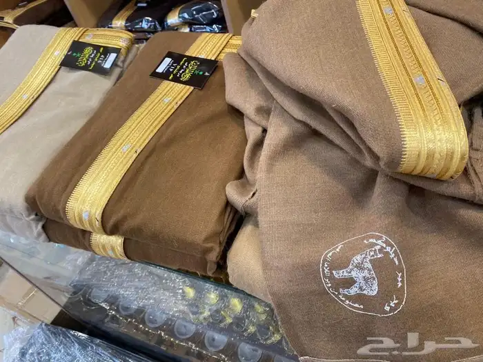 هدية رجال بشت شتوي سيف درع عطر ساعة زوج 7