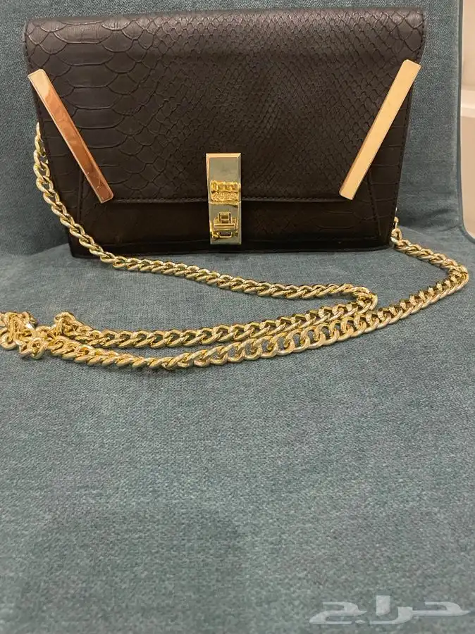 شنط ماركات اصليه 100 بأسعار خياليه تم تخفيض الاسعار 0