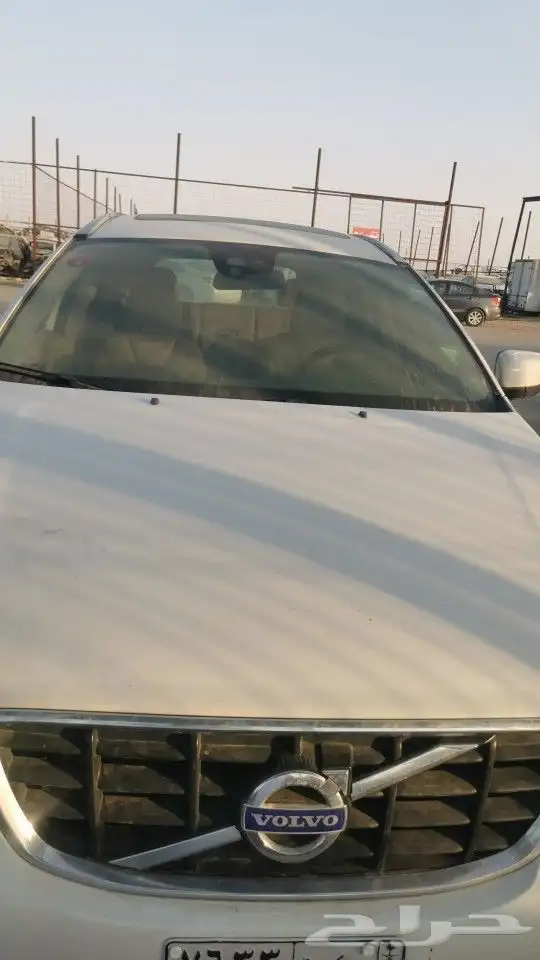 للبيع قطع غيار xc60 2