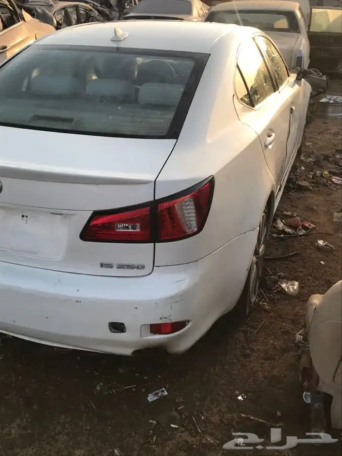 قطع غيار تشليح لكزس is 250 موديل 2008 1