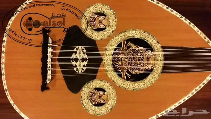 عود موسيقي للبيع 2