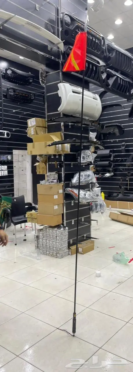 انتل اريل انتن لسيارات والدبابات والبقيات طويل بنور وعلم 2