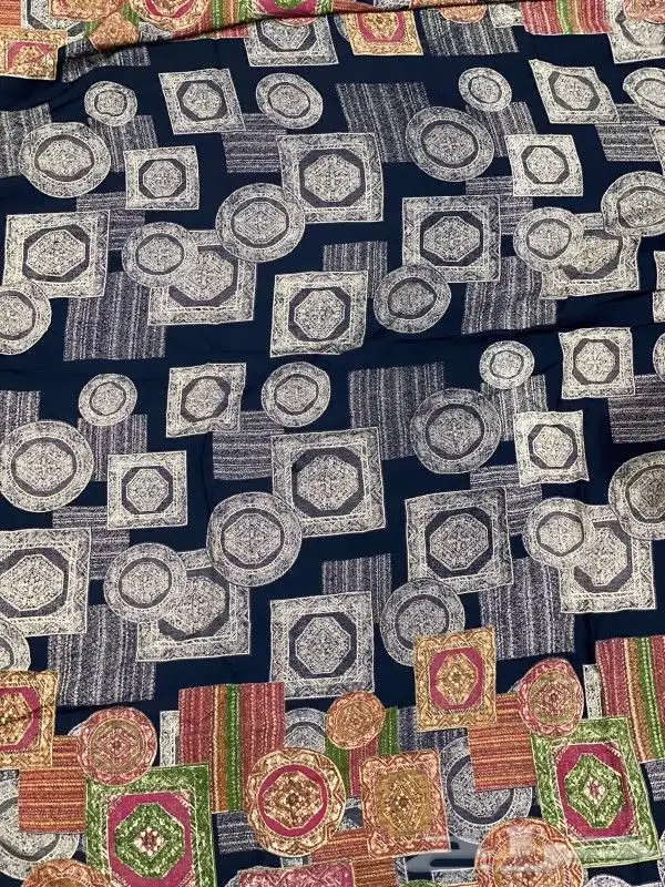 اقمشة للبيع 0