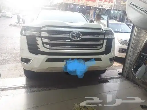 يتوفر جميع قطع الشاص والجيب 1