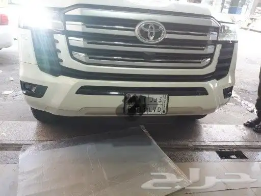 يتوفر جميع قطع الشاص والجيب 4