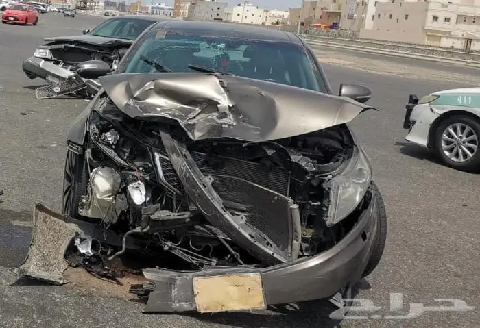 نشتري سيارات مصدومة مصدوم وسيارات الليموزين باسعار ممتازة 9