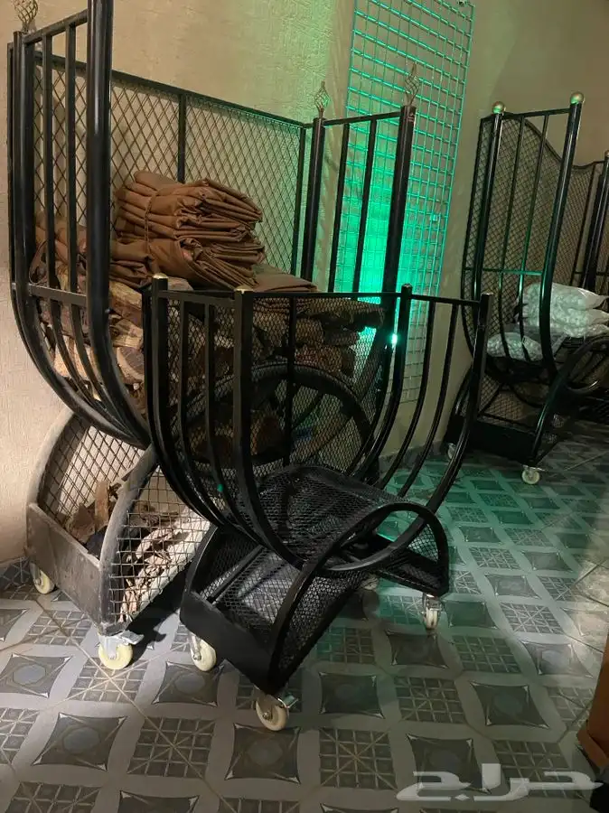 حامل حطب او استاند للقصور والفلل الفخمه مشبات 47