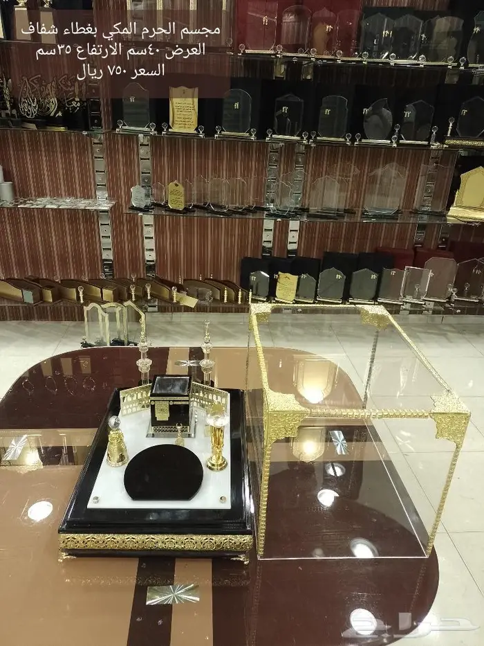 صناديق دروع اكريليك حجم كبير بغطاء شفاف 7