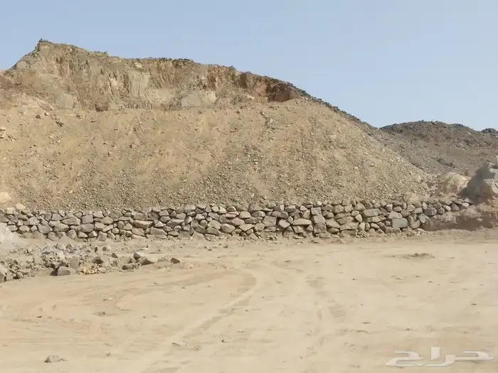 بوكلين معلم حجر وتخريم صخور 0