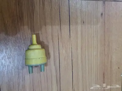 للبيع قطع لل126 اصليه 20