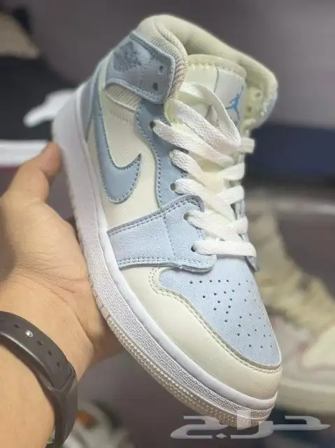 شوزات نايكAIR وجوردن مستركولاكي 23