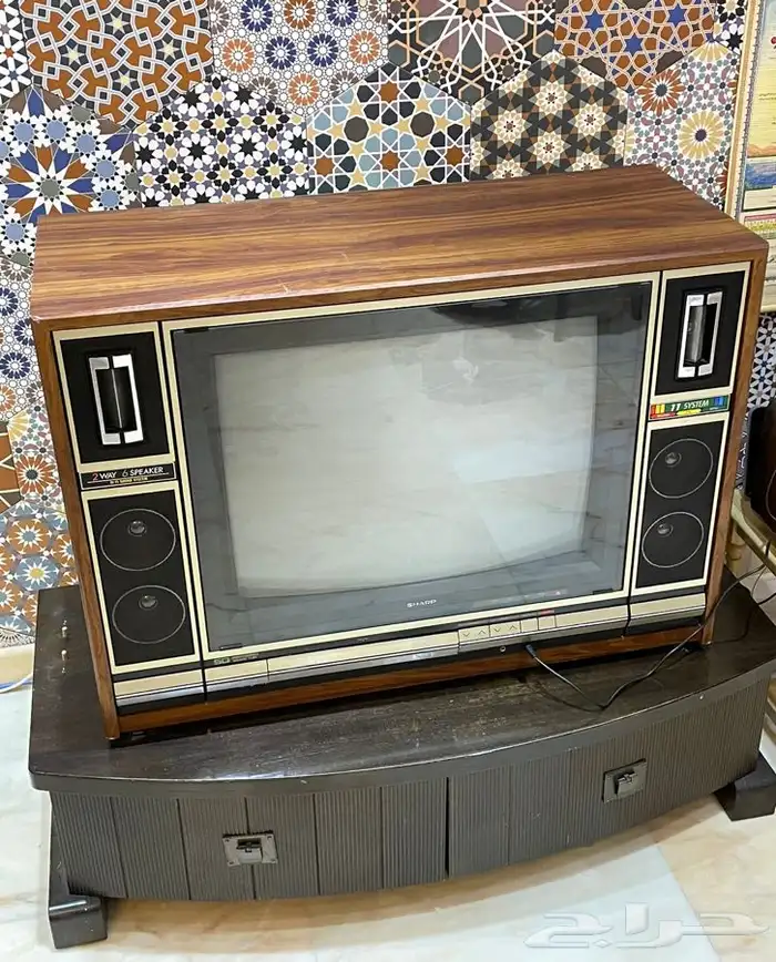 تليفزيون شارب ياباني 26 بوصه كلاسيك 2