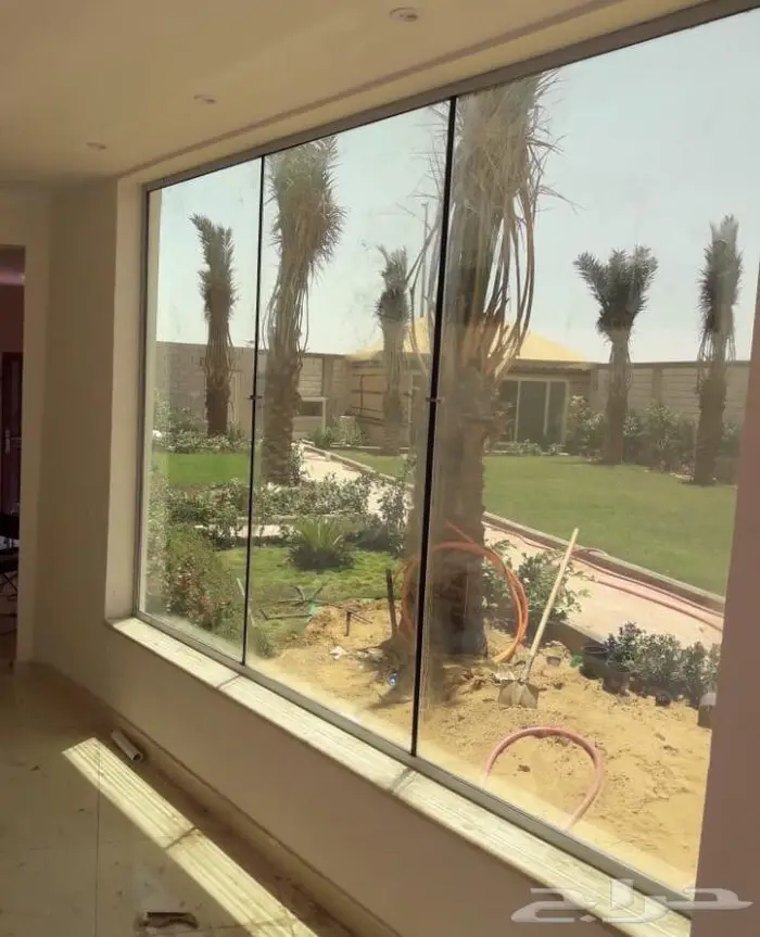 معلم زجاج ومرايات 1
