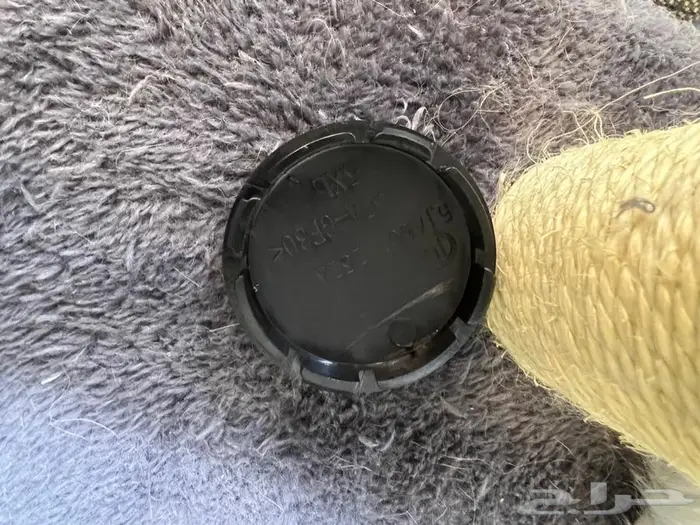 طقم أغطية جنوط مقاس 56 ملم شعار كاربون فايبر 2