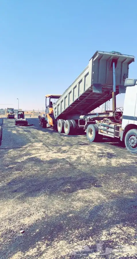 ايجار فرادة بوكلين قشاطة اسفلت 5