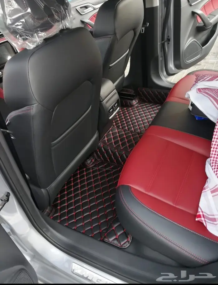 ارضيات جلد فاخره للسيارات  7