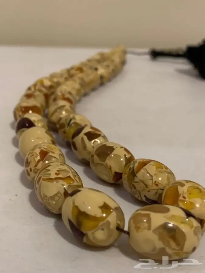 للبيع مسباح نوعه تراب الكهرمان وزن 94 جرام الخبر 1