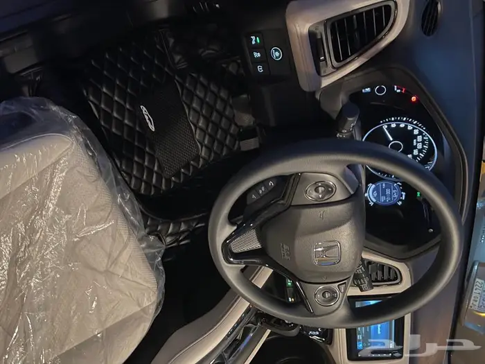 دعاسات جلد فاخرة لكل سيارات بالضمان الاصلي 32