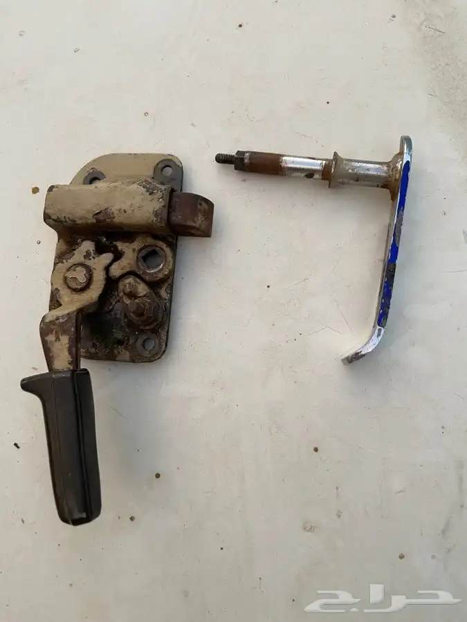 قطع شاص وربع مستعمل وجديد أصلي 84 وتحت 4