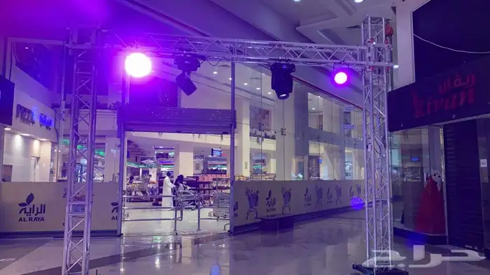 بوابه كامله مع الاضاءات مع التوصيل والتركيب مهرج بار ليد 4