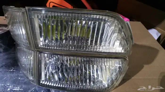 كشافات لكزس اصفر 0