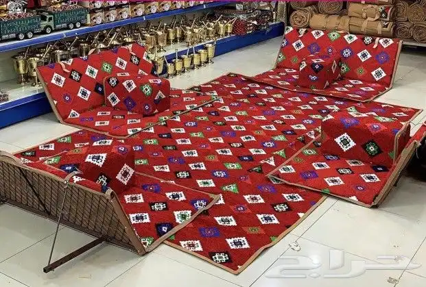 جلسات وكراسي ومدات وكيس نوم ودولاب 0