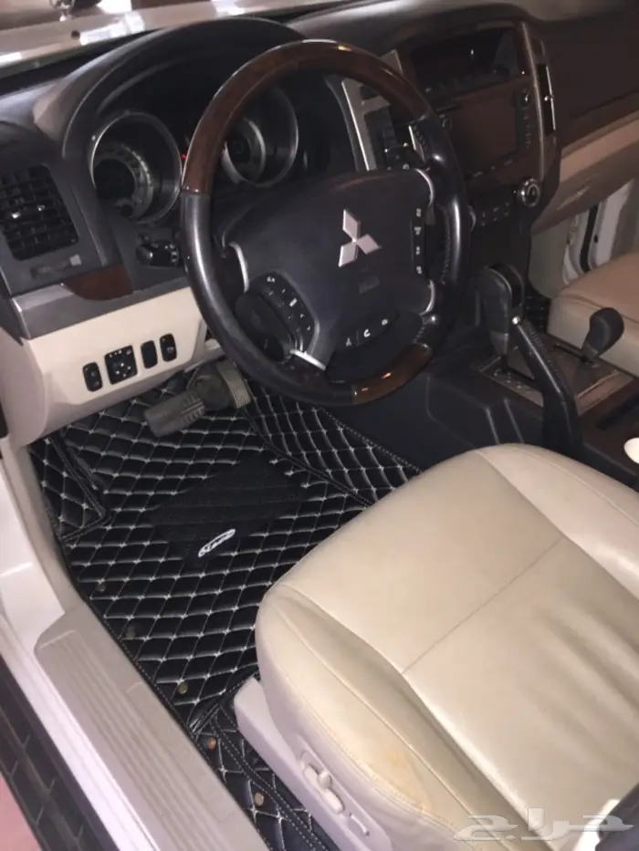 ارضيات جلد فاخره للسيارات  3