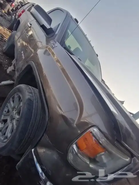 واجهية GMC سيرا 2016 1