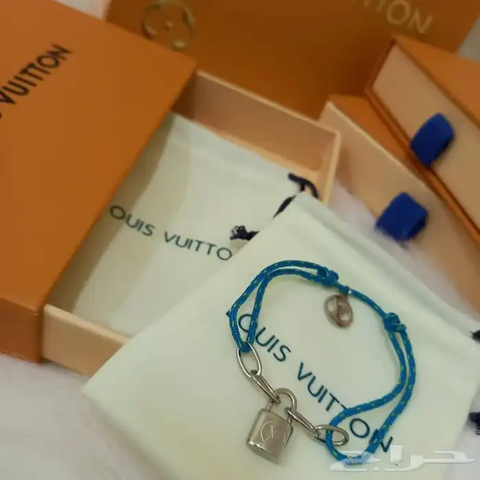 شماغ. ساعات 40