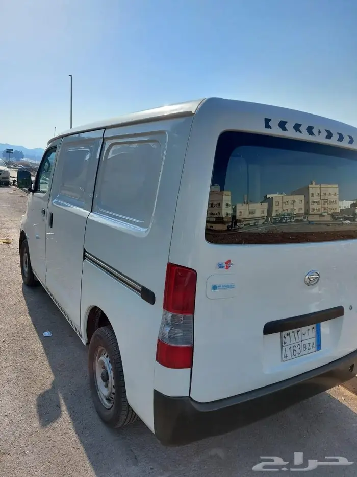 دباب فان دايهاتسو بضاعه للايجار الشهري فقط 3