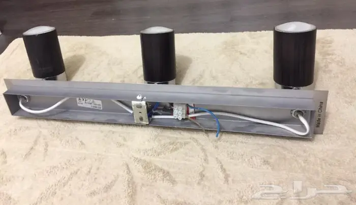 مصباح ثلاث وحدات من ساكو 2