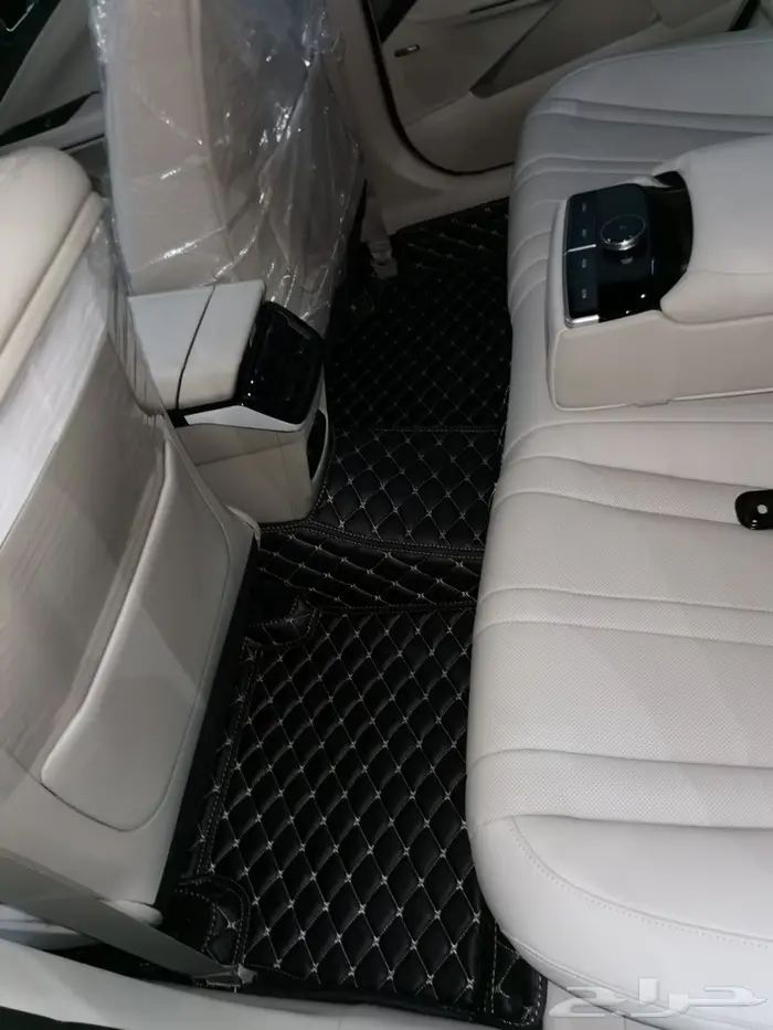 ارضيات جلد فاخره للسيارات  1