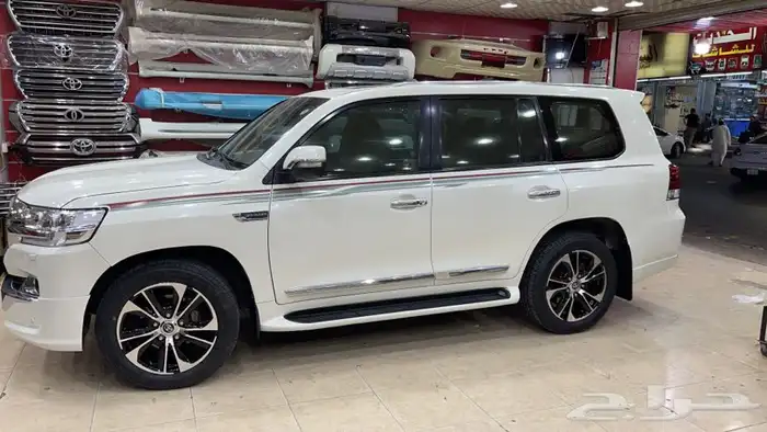 ابوحمد ترهيم لاندكروزرلكزس 10