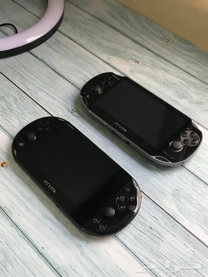 اجهزة بي اس فيتا psp vita للبيع معدلة ب العاب و متجر 6